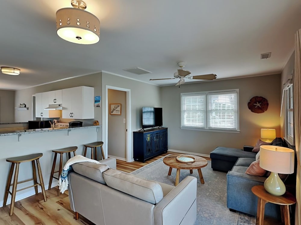 The Sassy Sea Turtle by Topsail Realty