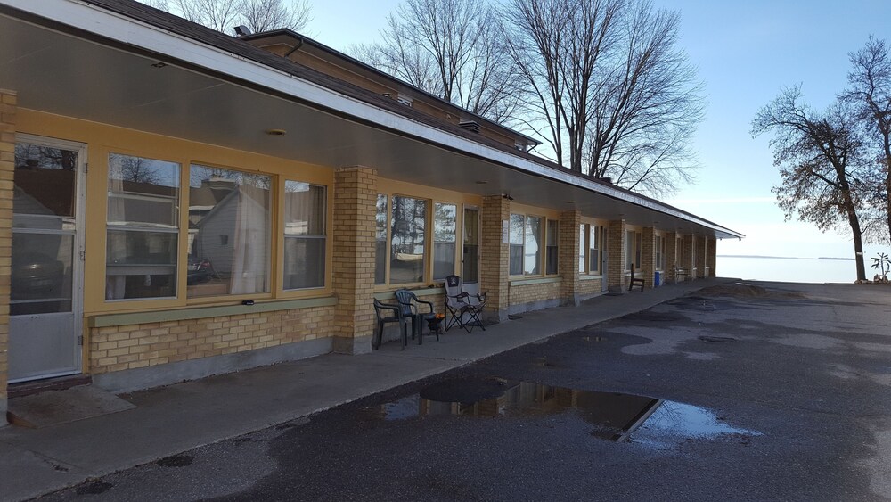 Glenwood Motel and Cottages