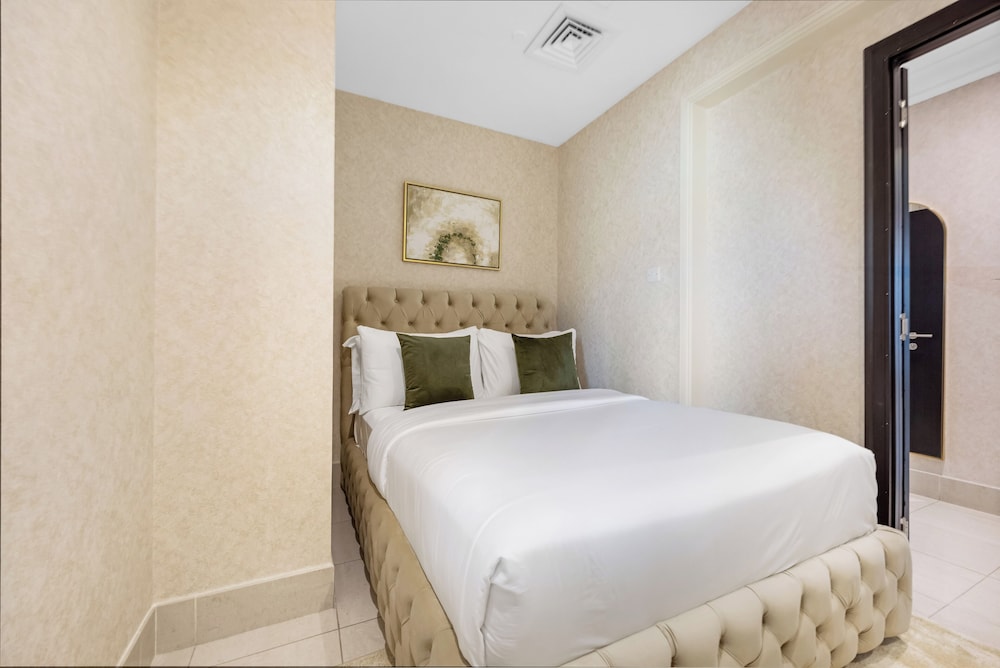 Durrani Homes - Heaven on Earth collection 5BR with panorama Burj Khalifa and fountain views