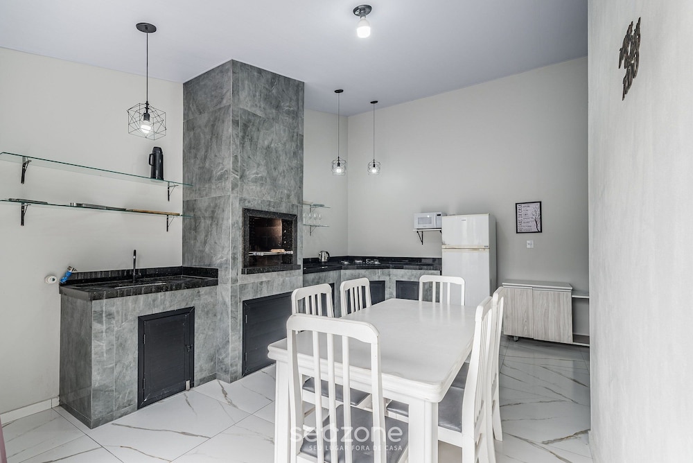 RUC - Houses 270m From Canto Grande Beach