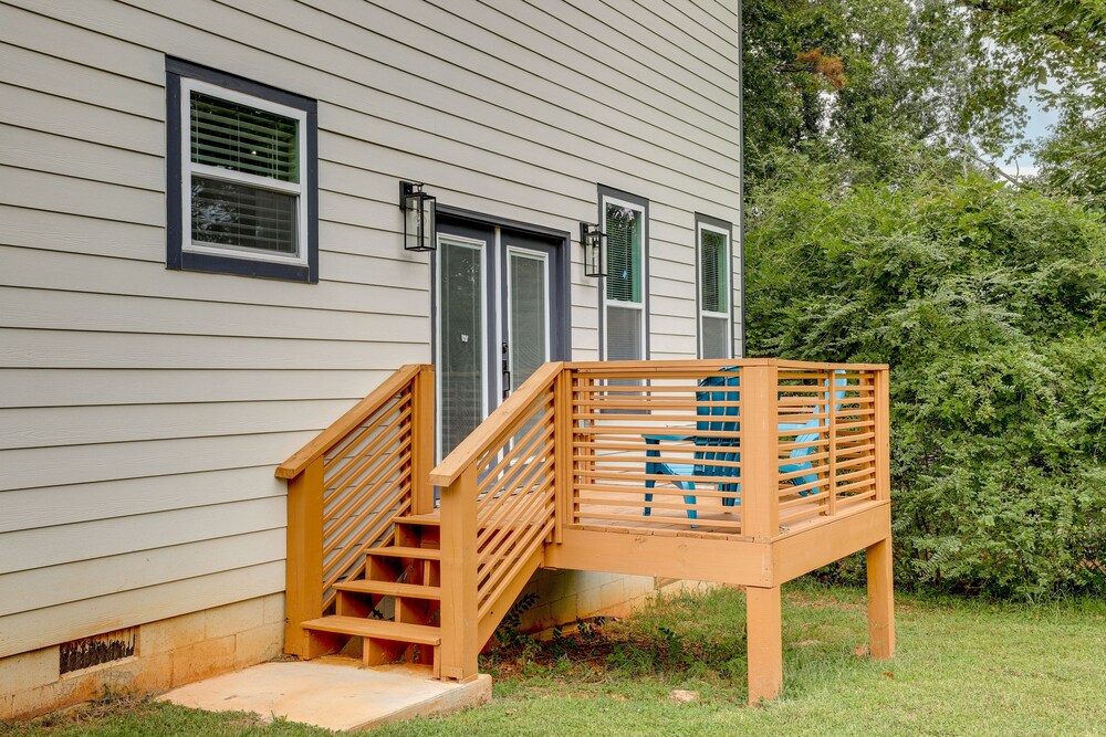Modern Decatur Home ~ 7 Mi to Atlanta! view 3