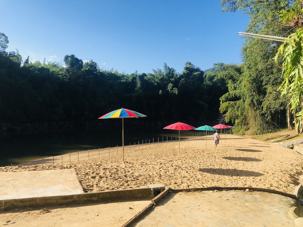 Pechmaneekan Beach Resort