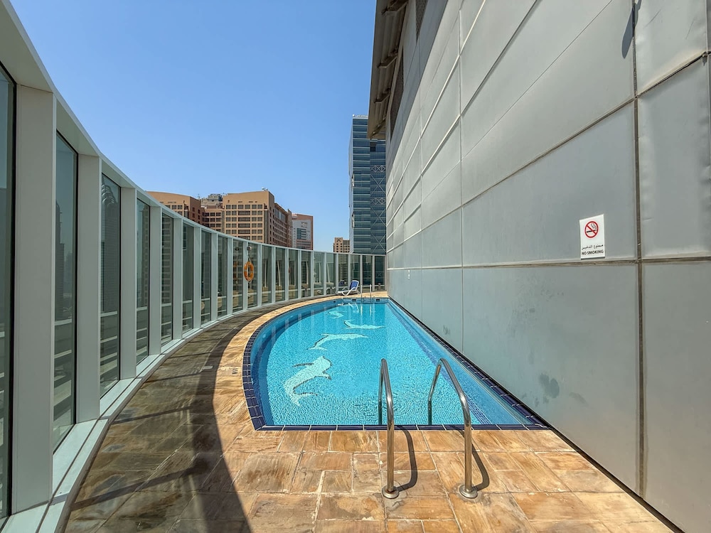 Stylish Studio Apartment in Tecom s Prime Location