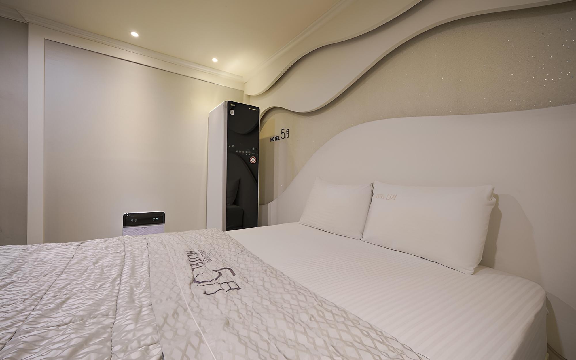 Gumi Hyeonggokdong 5wol Hotel view 2