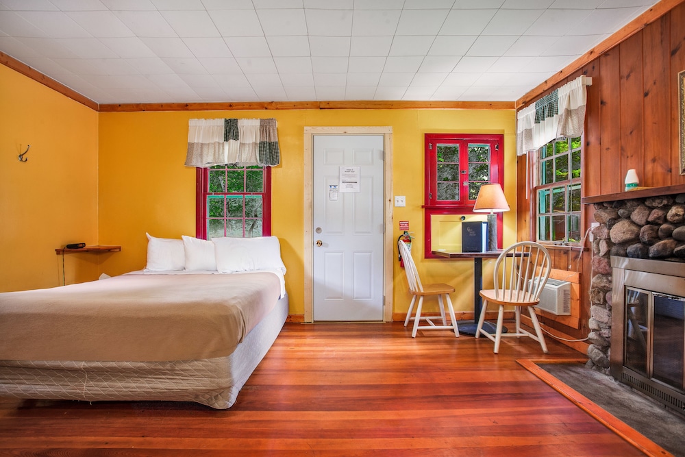Birchcliff Resort