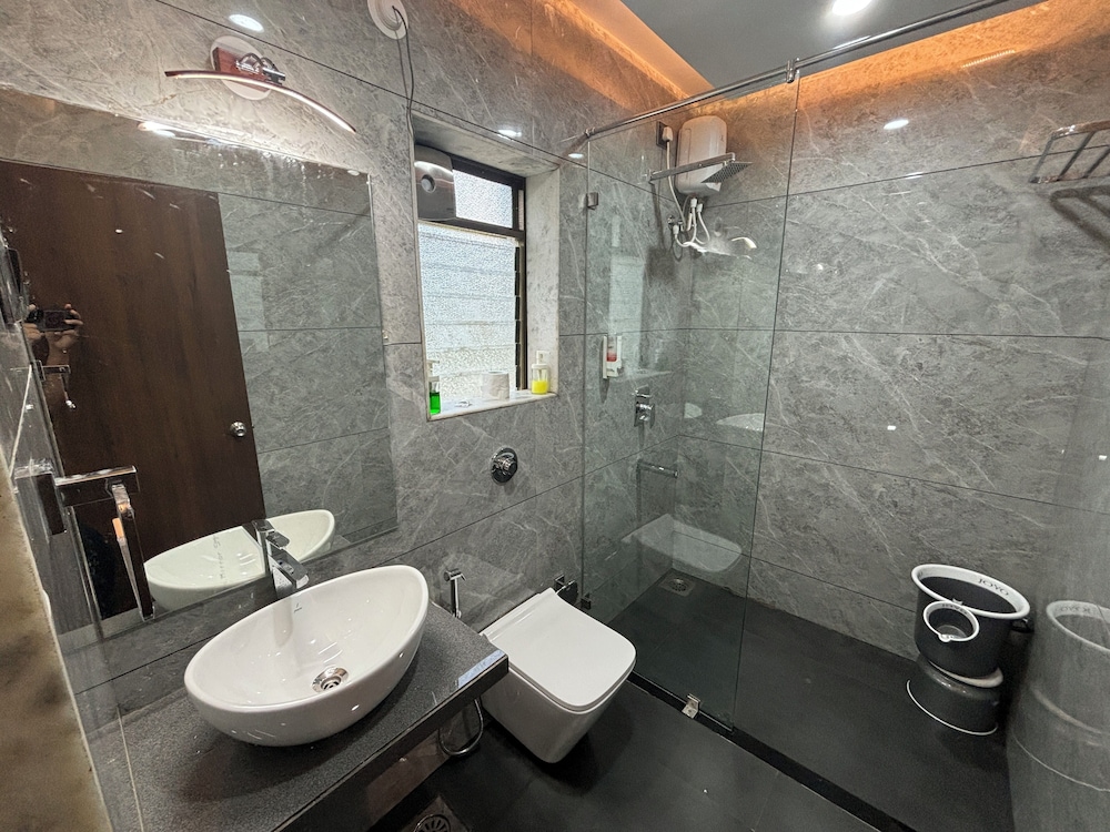 ILIF 2706 Western Breeze Villas