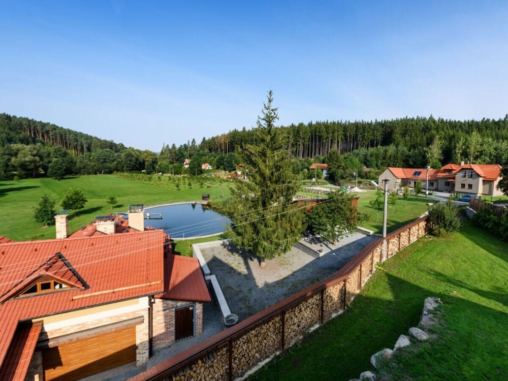 Beautiful Villa With Activities