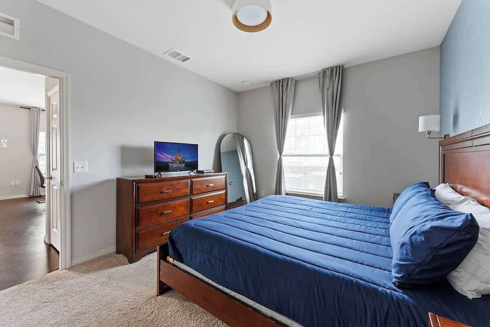 Family Getaway, 4BR Home Near Disney