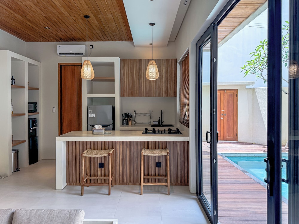 Athaya Canggu Villas by Nagisa Bali