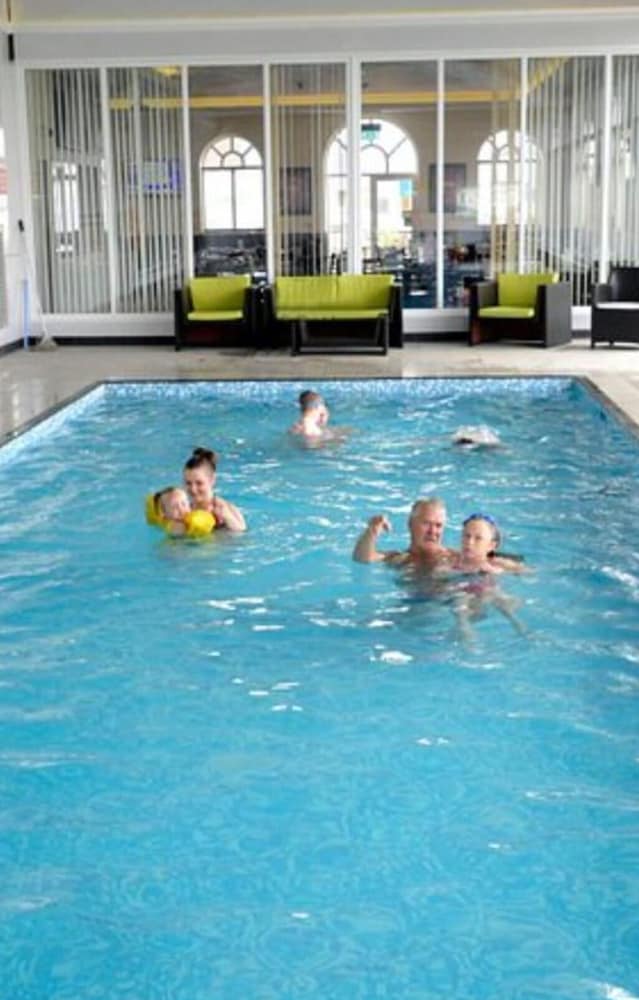 Abi Caravan Sleeps 8 Lyons Winkups Holiday Park