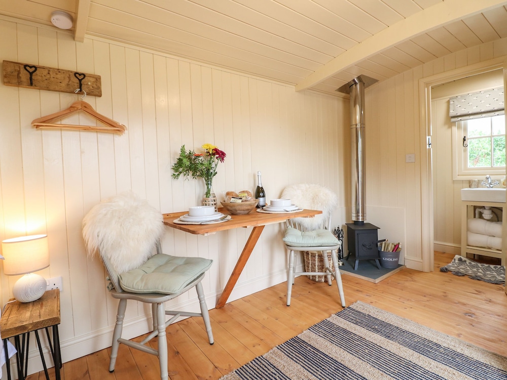 High Grounds Shepherd's Hut