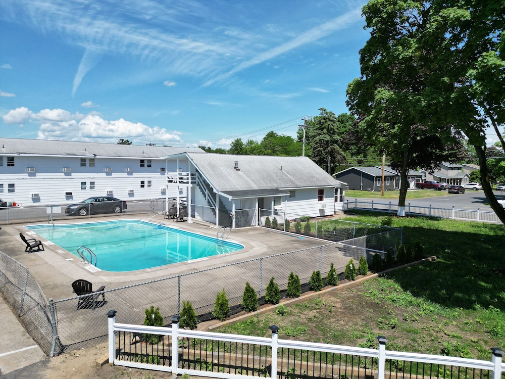 Lake George Residence LLC