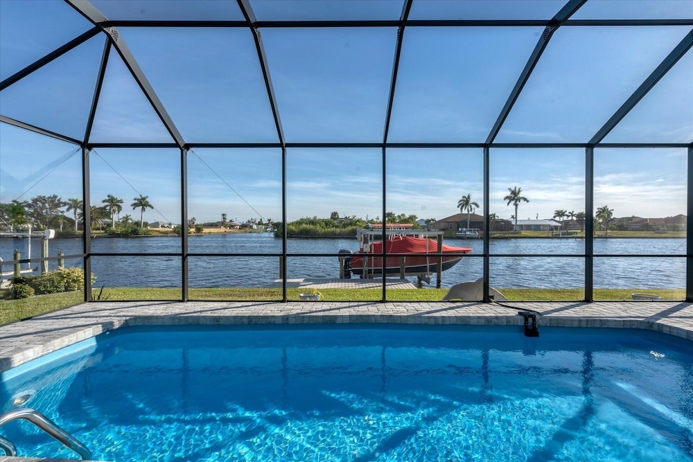 South Gulf Cove 2 Bedroom Canal Pool Home 2 Home