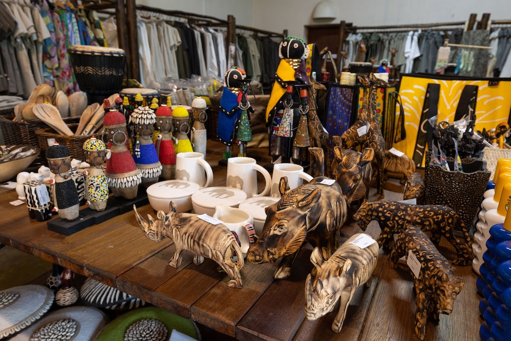 Nyati Safari Lodge - Image 2