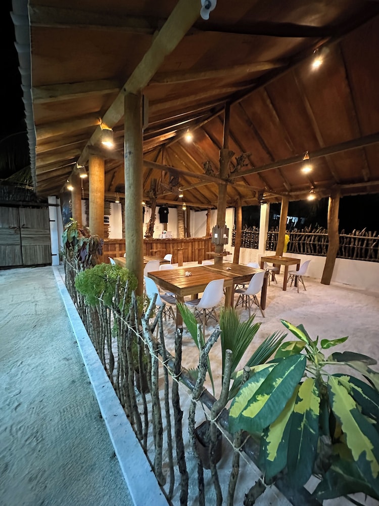 Dive and Sleep - All Inclusive Diving Guesthouse - 3 Dives per day