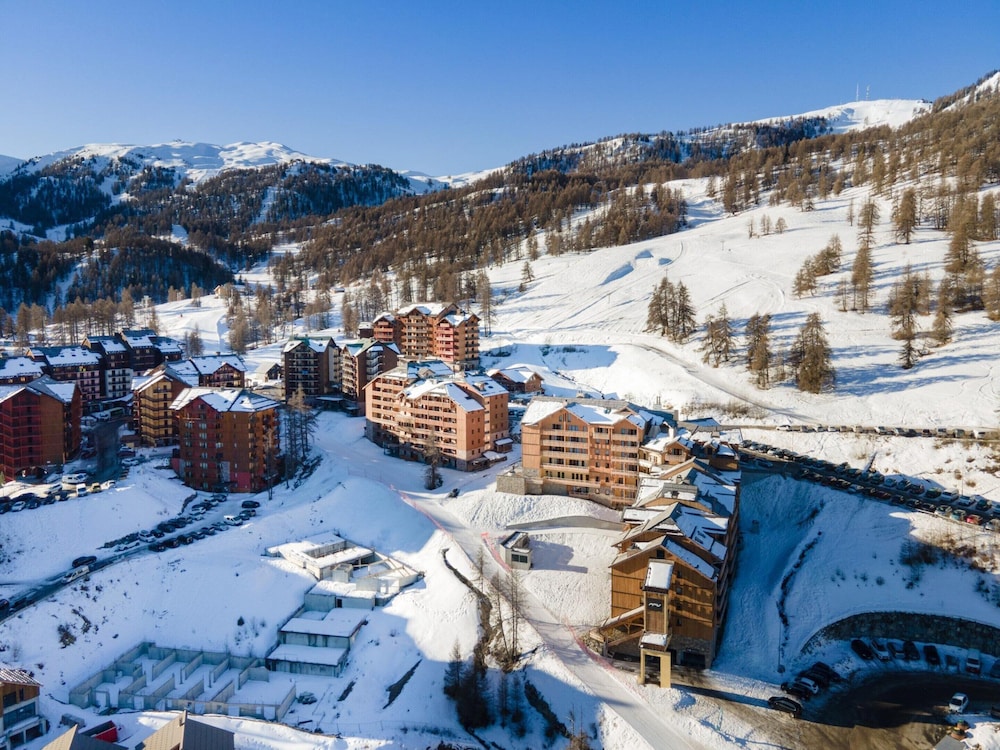 Apartment in Risoul With Ski-in/ski-out Access