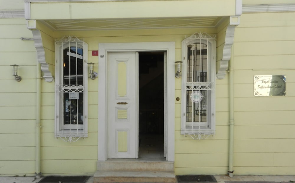 Royal Suites Sultanahmet - Image 13