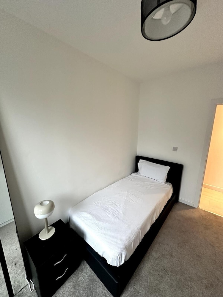 Frogley Park Cozy Apartment view 2