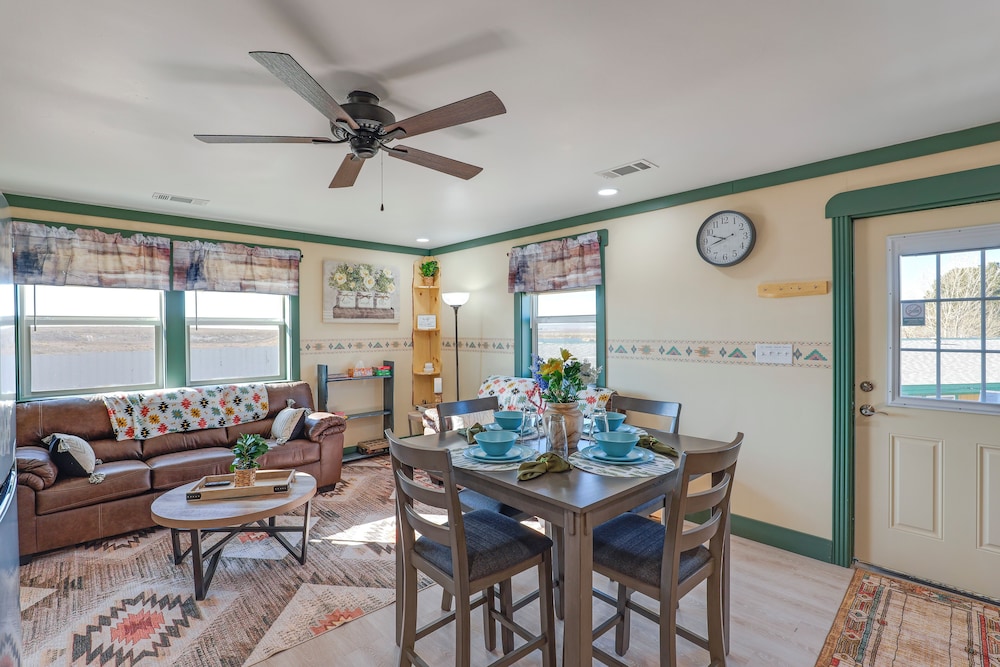 9 Mi to Lake Carlsbad: Pet-friendly Apt