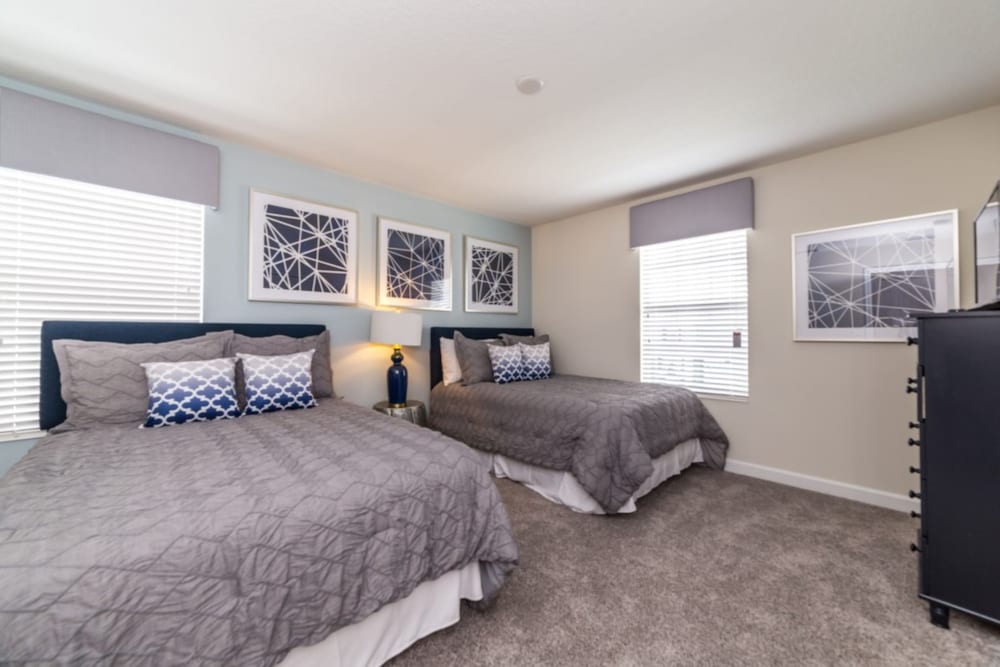 Cool and Modern 5 Bed 4 Ba Game Room Pool Spa 4724sh - Image 4