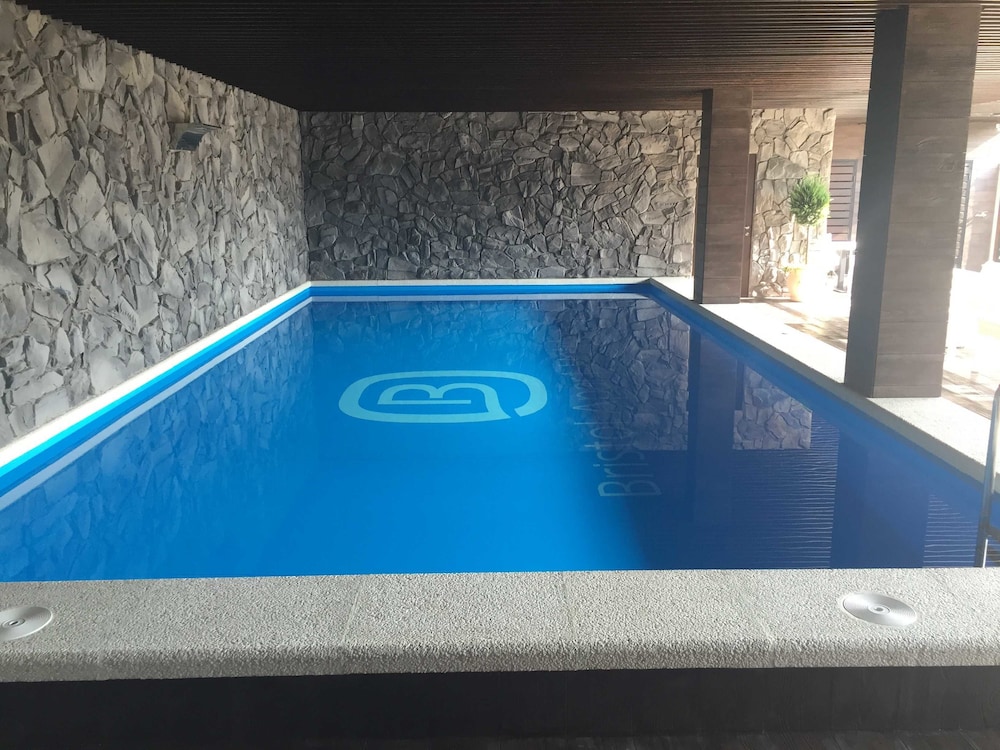 Bristol Apart Hotel