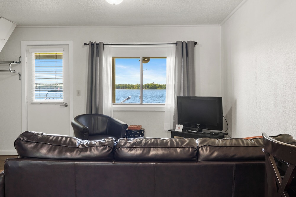 Fife Lake Lodge