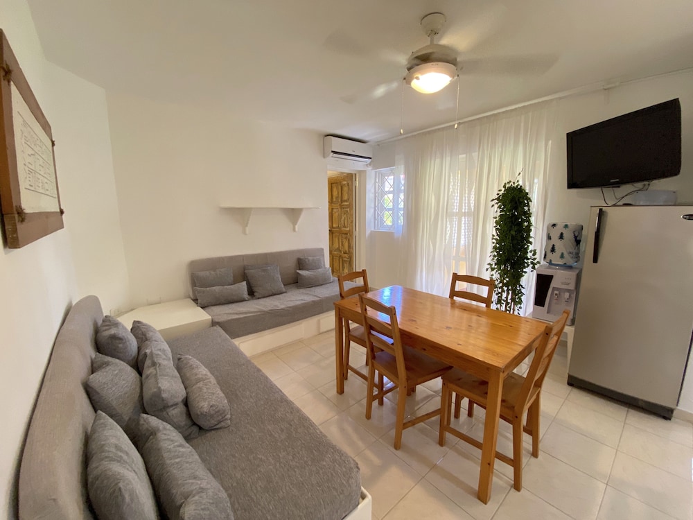 Los Corales Tropical Beach Resort & SPA