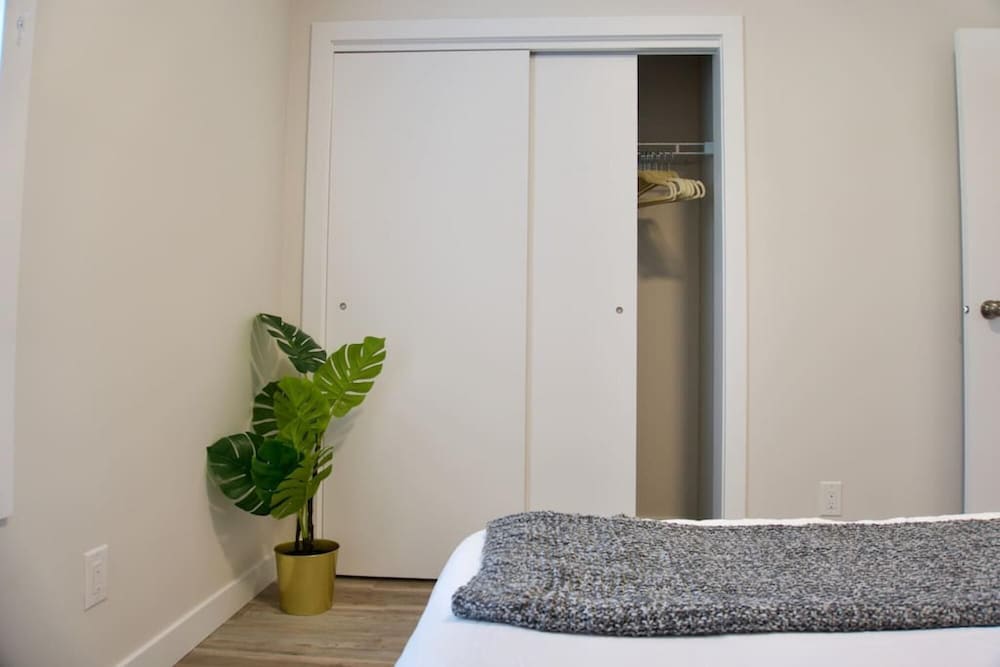 Gorgeous Modern 2BD Condo Heart of Wpg Location - Image 3