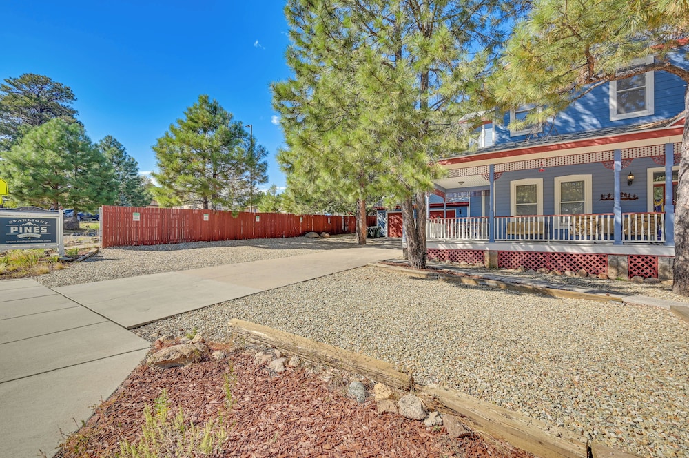 Private Patio & Mtn Views: Flagstaff Getaway view 5