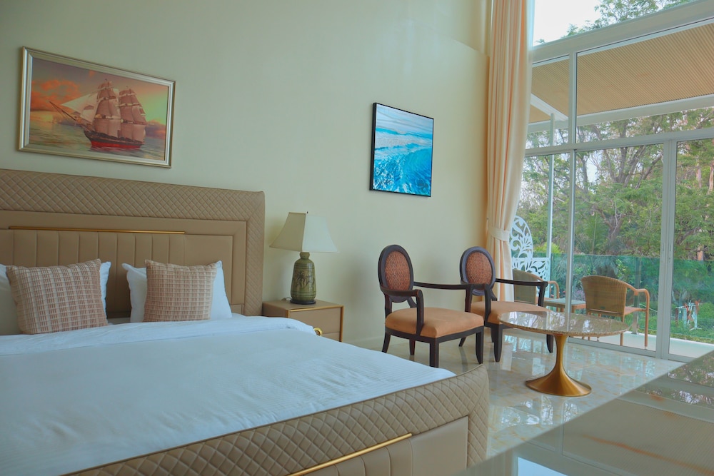 Ta Yai Beach Resort