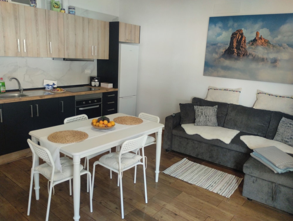 La Casita Fataga Sleeps 4 With Garden