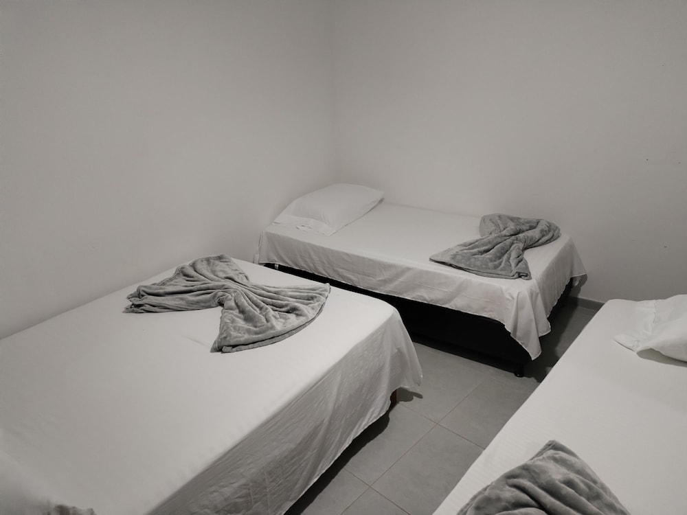 LAS CASCADAS HOSTEL TAYRONA
