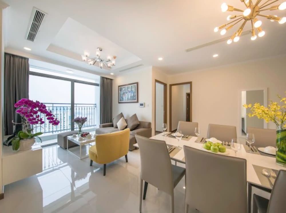 Somi Luxstay LP