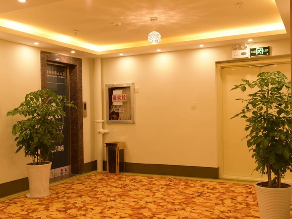 GreenTree AnHui Wuhu Sanshan Development District Express Hotel