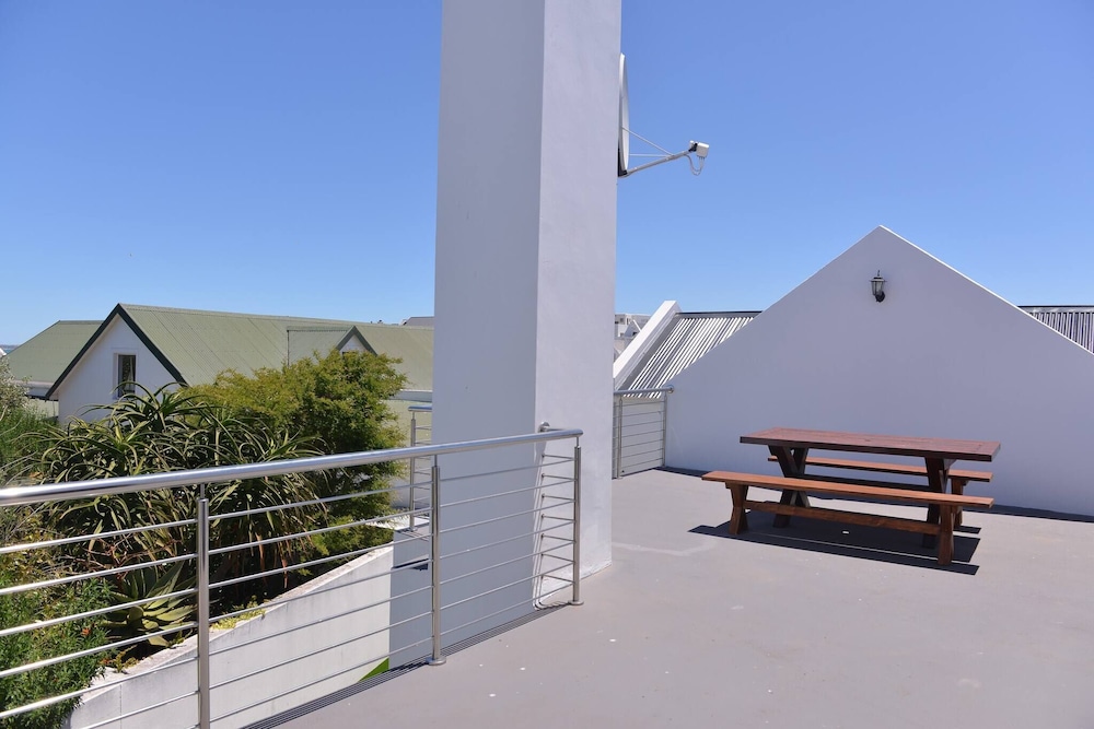Pelican Cove is a Modern 4-bedroom Holiday Home in Langebaan With Some Sea Views