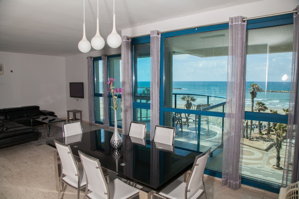 The Sea Apartments Tel Aviv by different locations