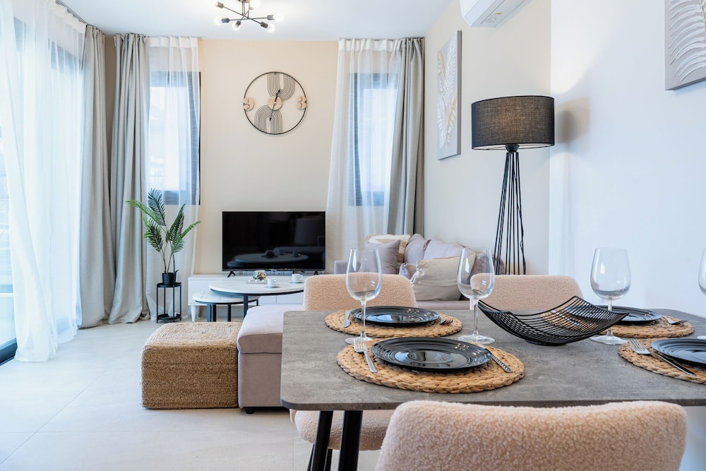 Jas Living Apts & Balconies in Larnaca