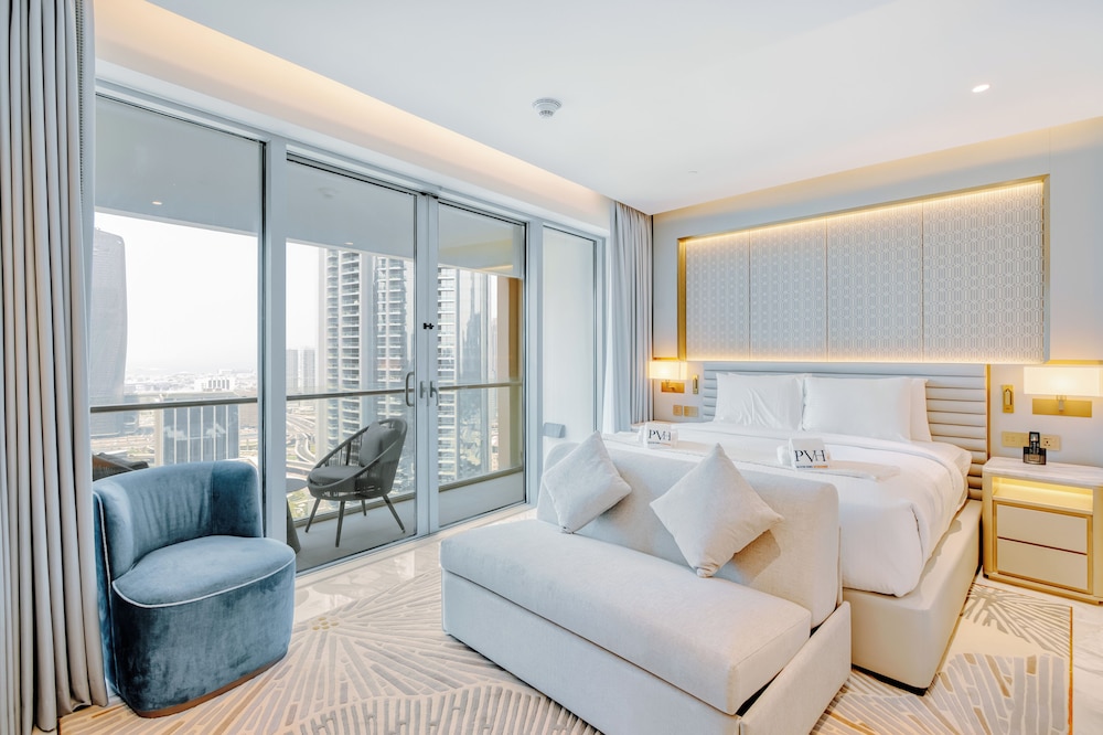 PVH - Studio - Emaar Fashion Ave