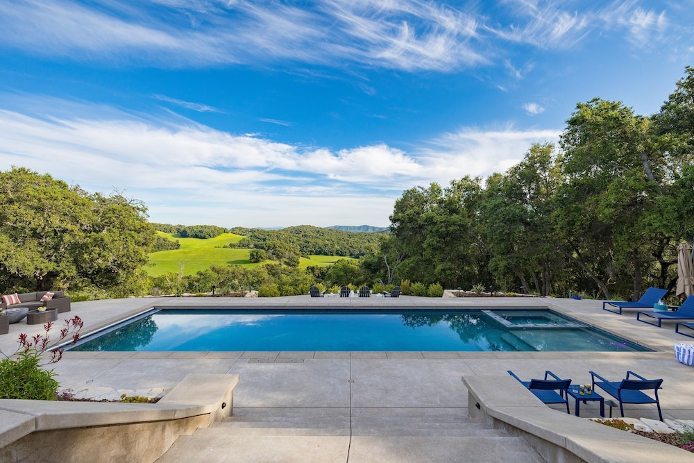 Rancho Robles by Avantstay Vineyard Villa w Views Pool Privacy