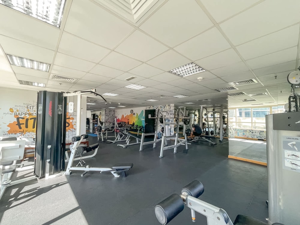 Elegant 1-bedroom Apartment for 4 in Dubai Marina