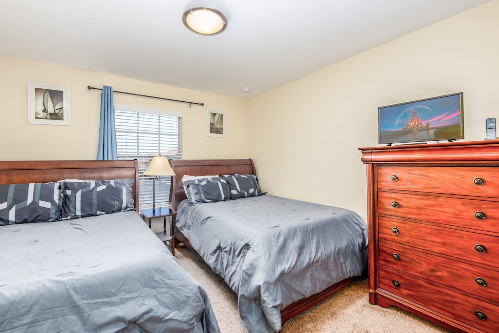 Breathtaking TownHome With Private Pool close to Disney by RedAwning view 2