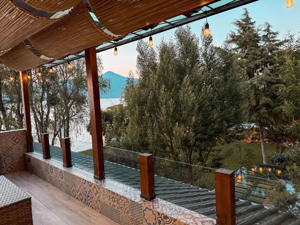 Hotel Boutique La Casa Del Lago