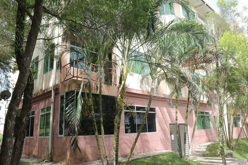 Natol Homestay - Kuching Home Penthouse Airport Road