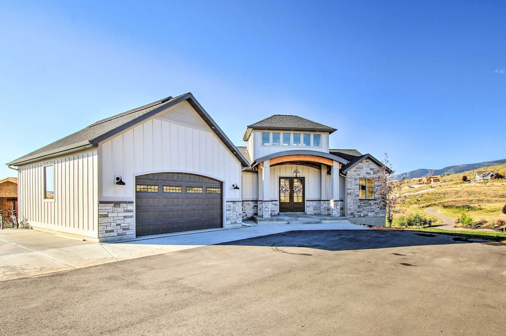 Fish Haven Hideaway w/ Private Lake Access!