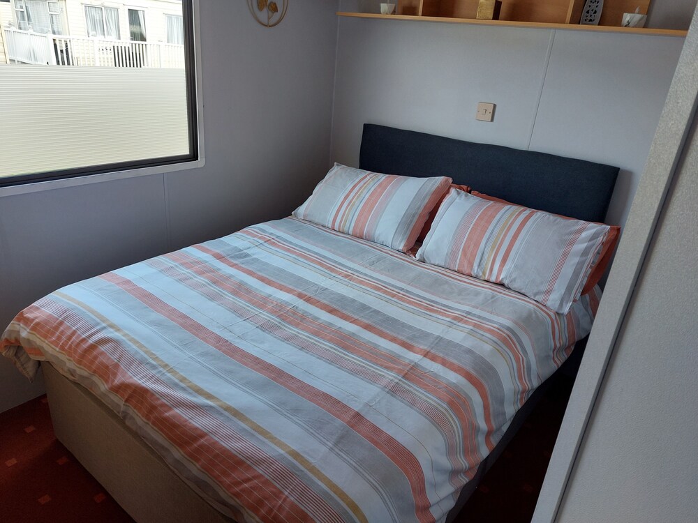 Above & Beyond Caravans4hire Lyons Robin Hood Rhyl view 5