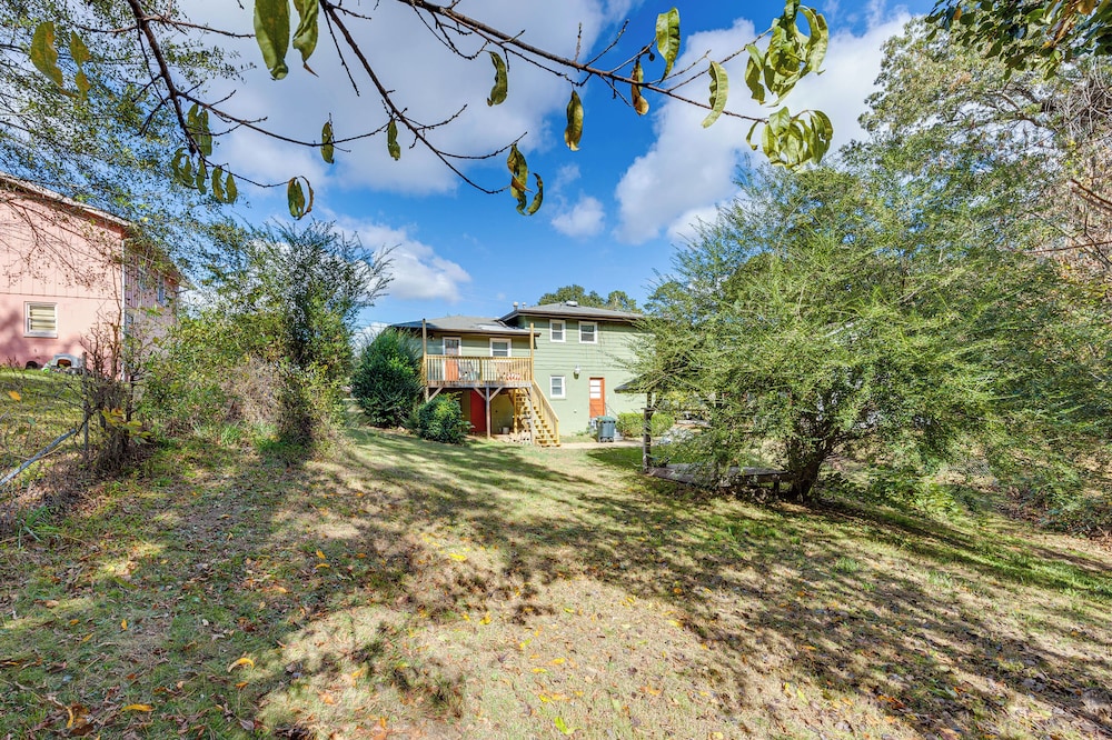 5 Mi to Trussville: Birmingham Home w/ Balcony