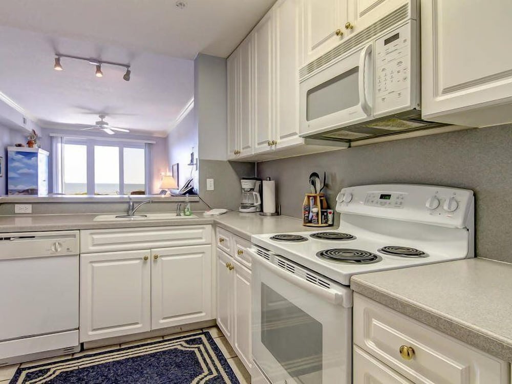 73-ocean-place view 2
