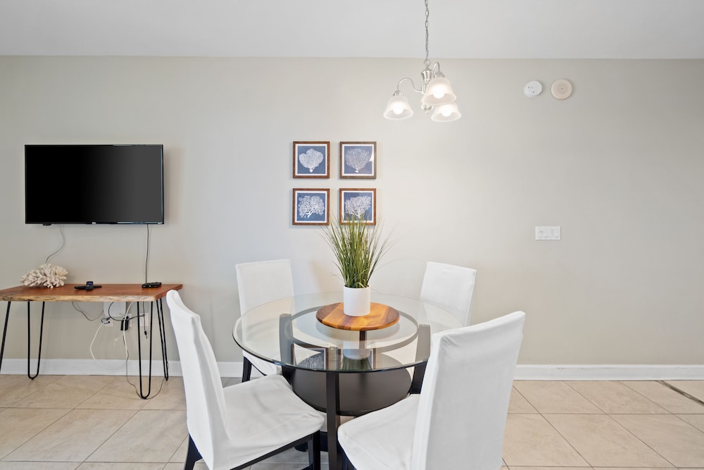 Grand Panama Beach Resort by Panhandle Getaways