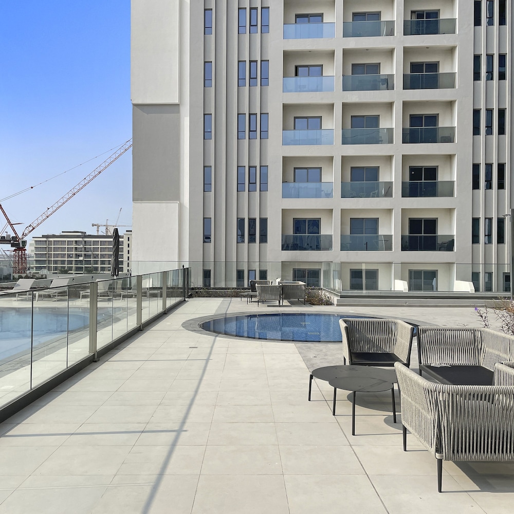 Priv Residence - 402 1BD