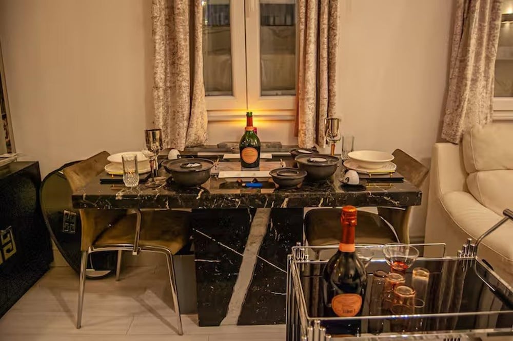 Luxury Westminster Apartment by Westminster Abbey